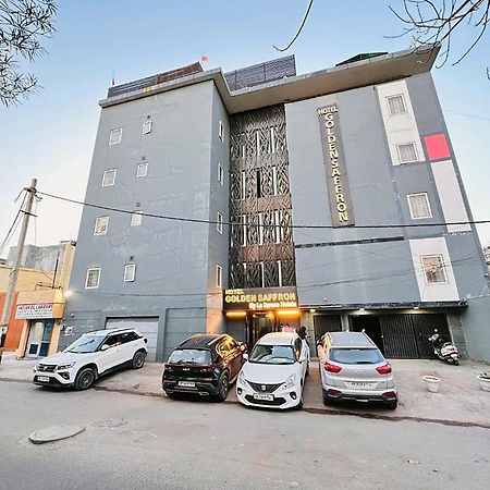 Hotel Golden Saffron By Qotel-Punjabi Bagh New Delhi Bagian luar foto