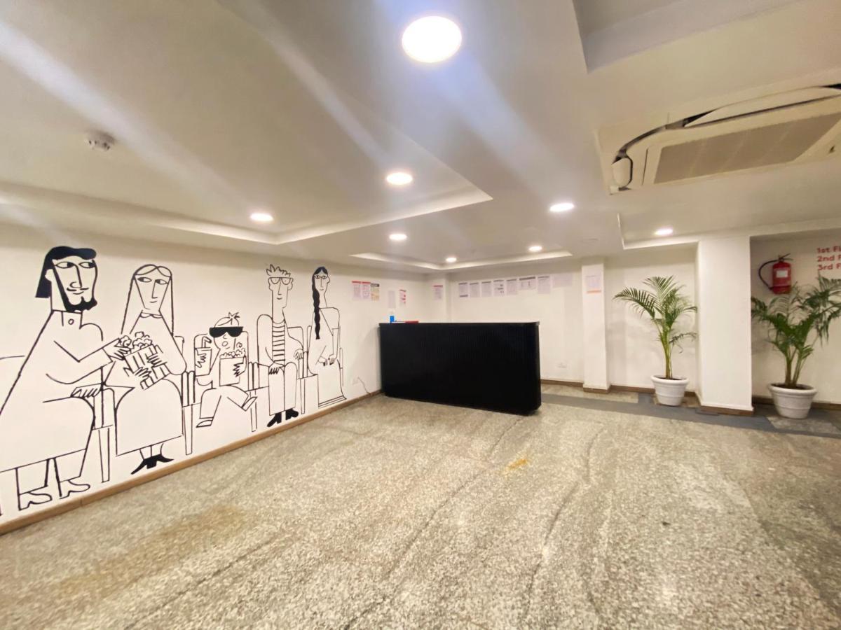 Hotel Golden Saffron By Qotel-Punjabi Bagh New Delhi Bagian luar foto