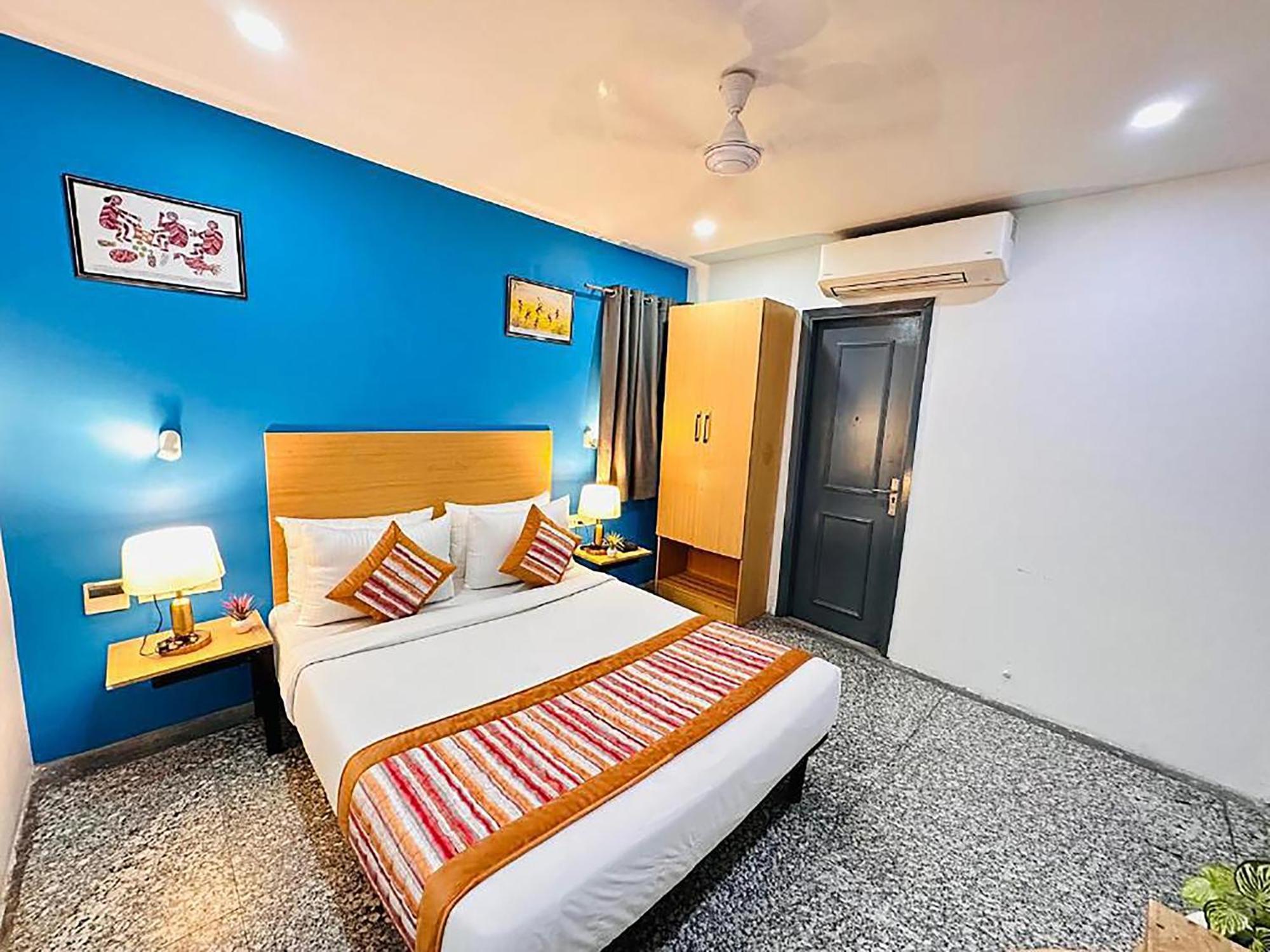 Hotel Golden Saffron By Qotel-Punjabi Bagh New Delhi Bagian luar foto