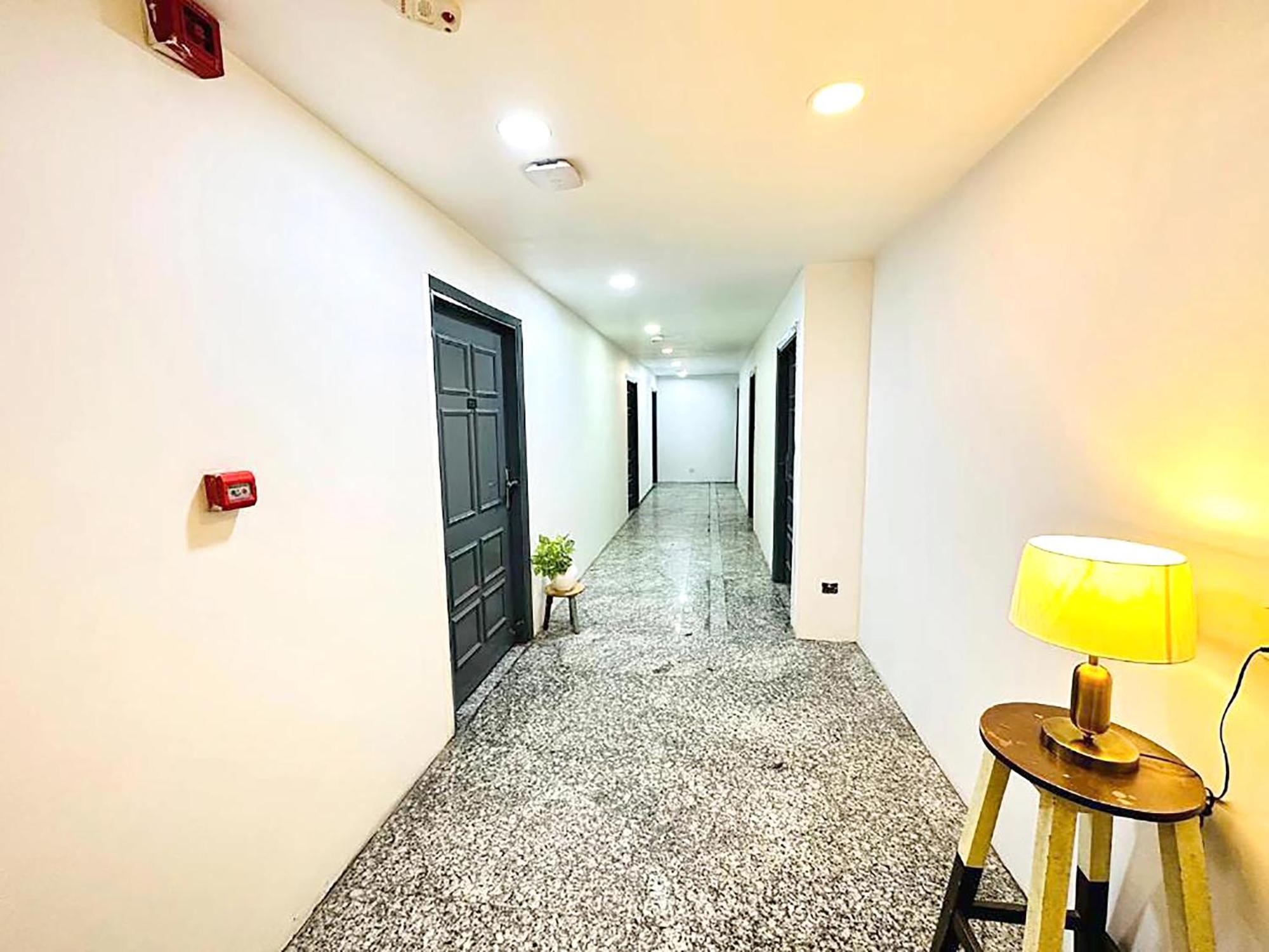 Hotel Golden Saffron By Qotel-Punjabi Bagh New Delhi Bagian luar foto